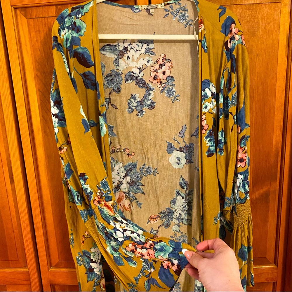 Gimmicks/Buckle Kimono